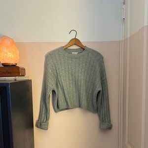 Women's Gray/Sage Cropped Sweater